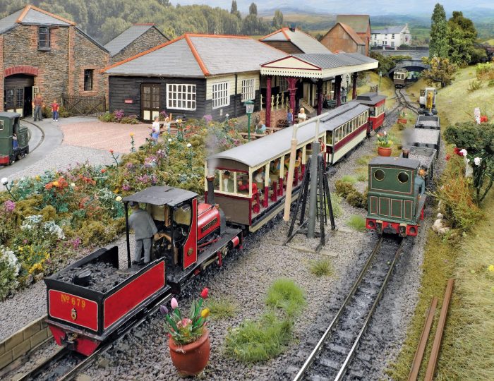 Launceston Steam Railway   courtesy Trevor Jones, Hornby Magazine